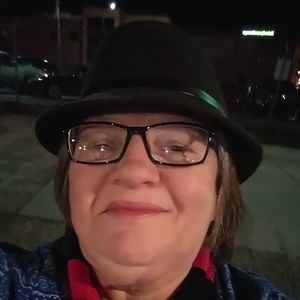 Meet your Posher, Joyce